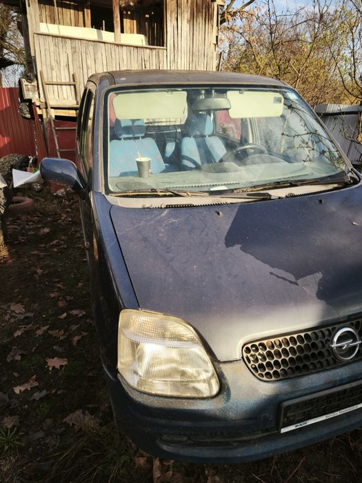 Vînd Opel agila 1,2 pentru piese de schimb
