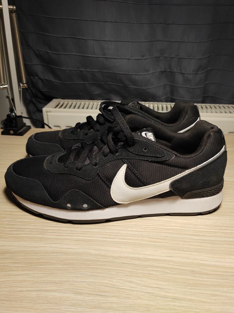 Nike Venture Runner, originali, noi, mărimea 43