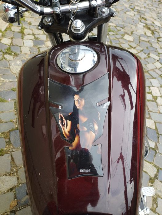 Vând motocicleta Honda cm 400t