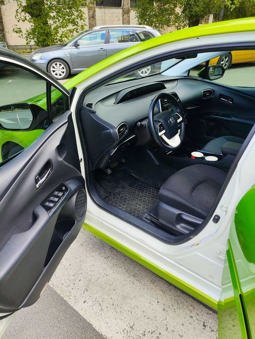 Такси на аренда към Taxi Me,Toyota Prius Prime..Taxi,Pod naem,Под наем