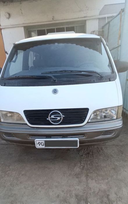 ISTANA SONG YONG SOTLDI YIL2002 w601  mator moy yemidi tagida rama bor