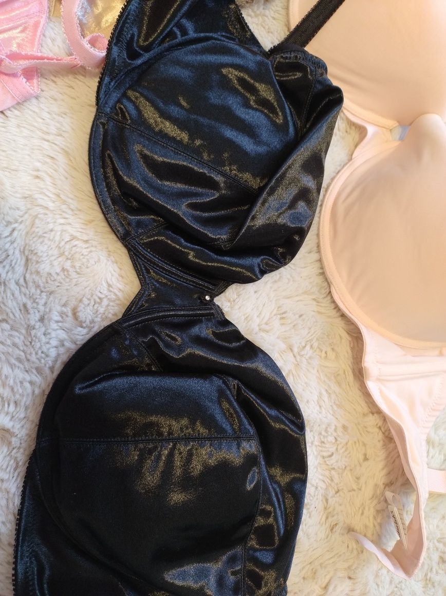 Sutiene satin cu push-up mărime XXL. Sutiene 38 F. Sutiene cupă mare