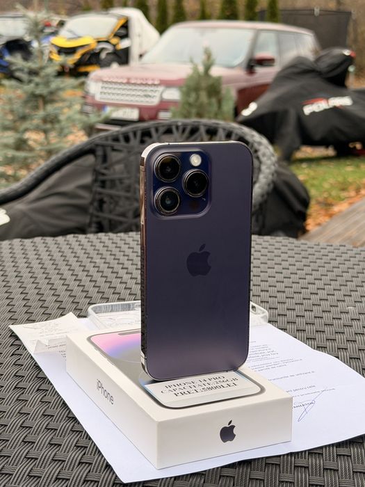 Iphone 14 PRO 256 GB  in cutie impecabi husa  noua cump de Nou