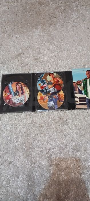 Gta 5 varianta pe cd
