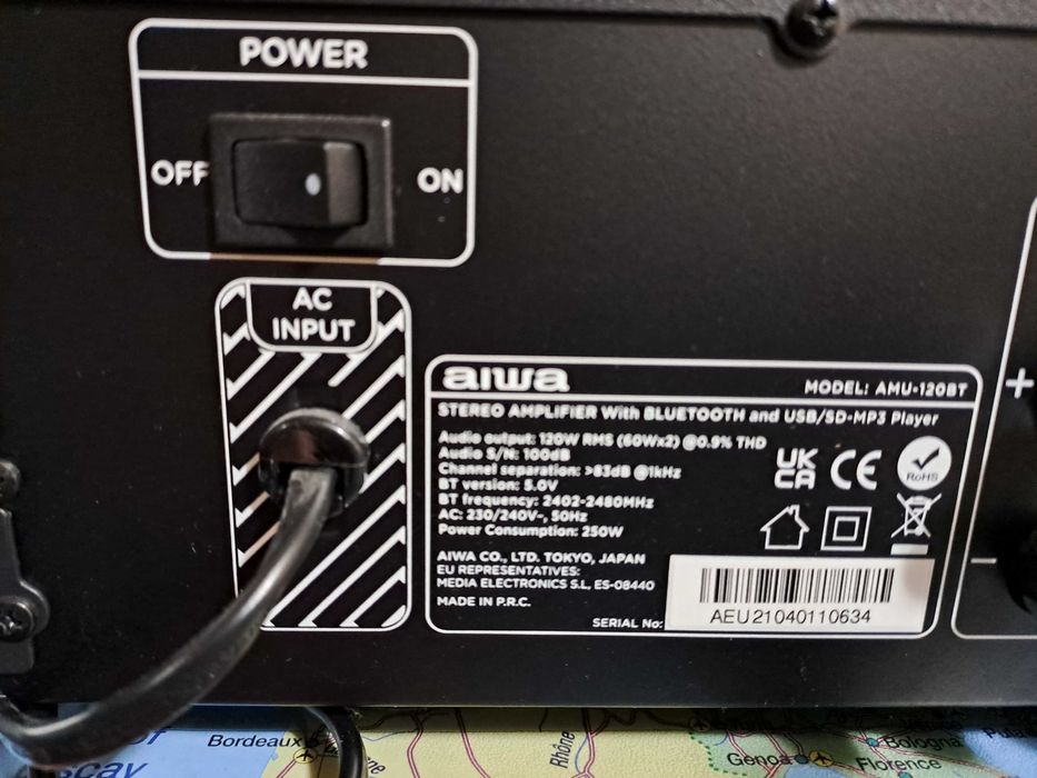 Vând amplificator Aiwa AMU-120BT în garanție