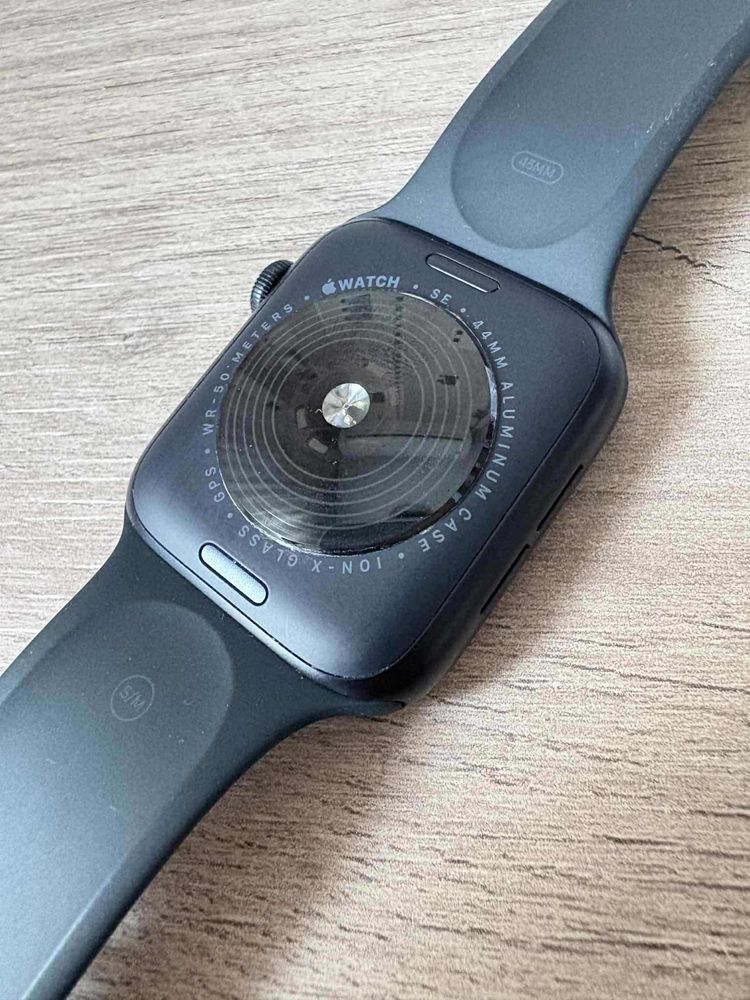 Apple Watch Se 2 44mm 100% Battery health