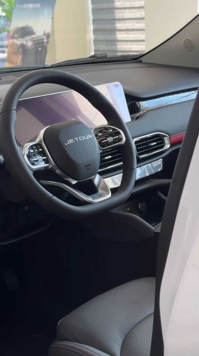 Yangi JETOUR X50 2025 Rasmiy dilerdan kafolat bilan foydali kreditga