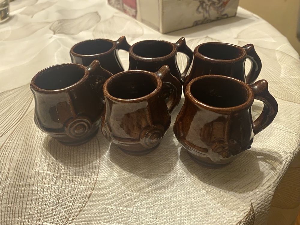 Стари чаши за ракия с гланцово покритие