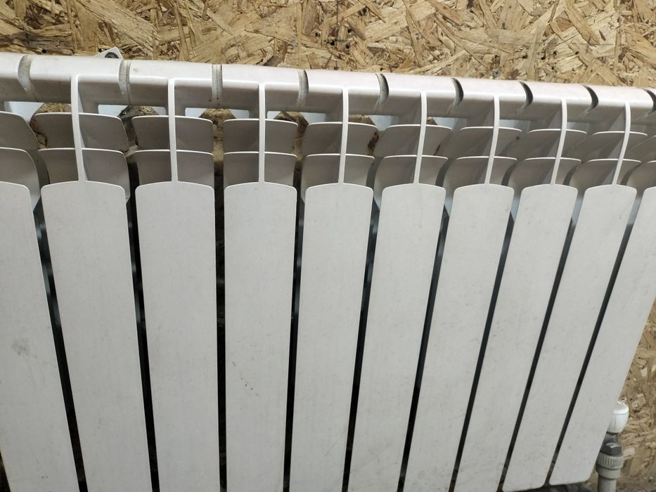 Алюминиевый радиаторы 2штуки по 10 секси