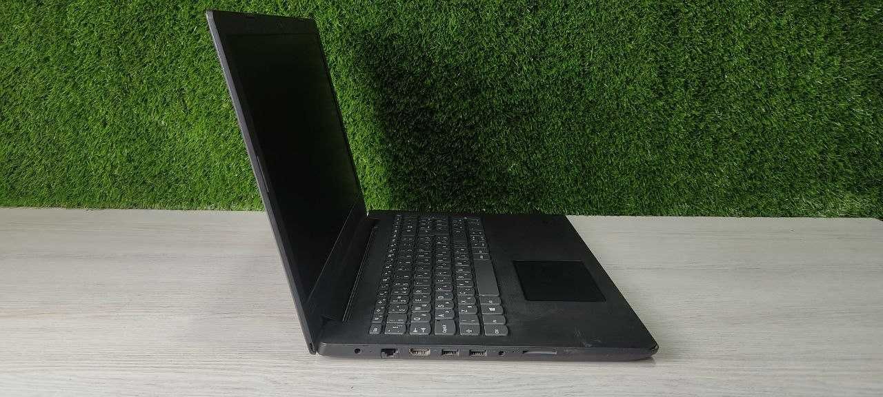 Ноутбук Lenovo / 130 Radeon / 4ГБ / HDD 500ГБ / 15.6'' FHD