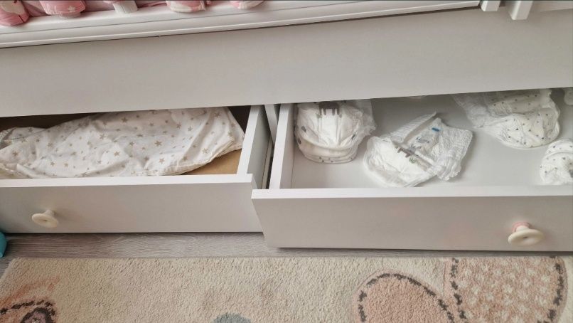 Бебешко легло с матрак и люлеещ механизъм