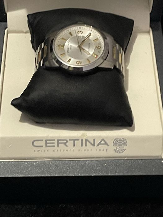 Ceas Certina podium cu alarmă