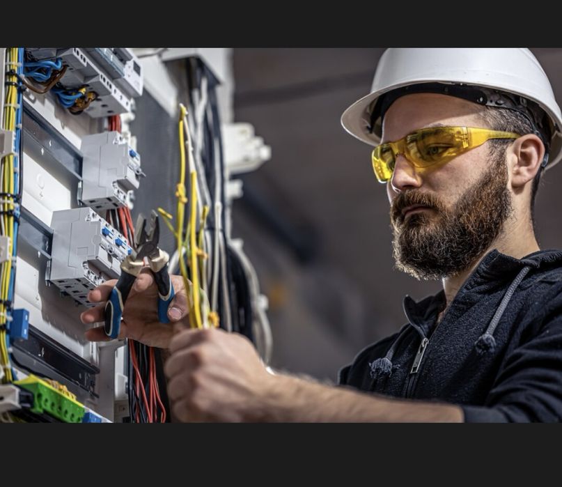 Работа электромонтажника в России