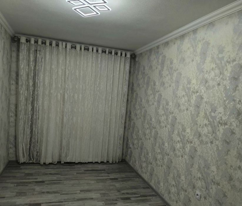 2/2/4 Эко базар срочно