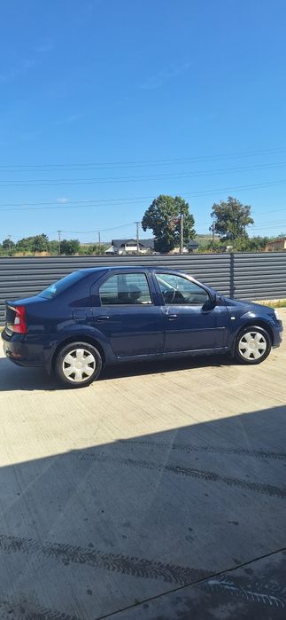 Logan Laureate, an 2011, GPL fabrică