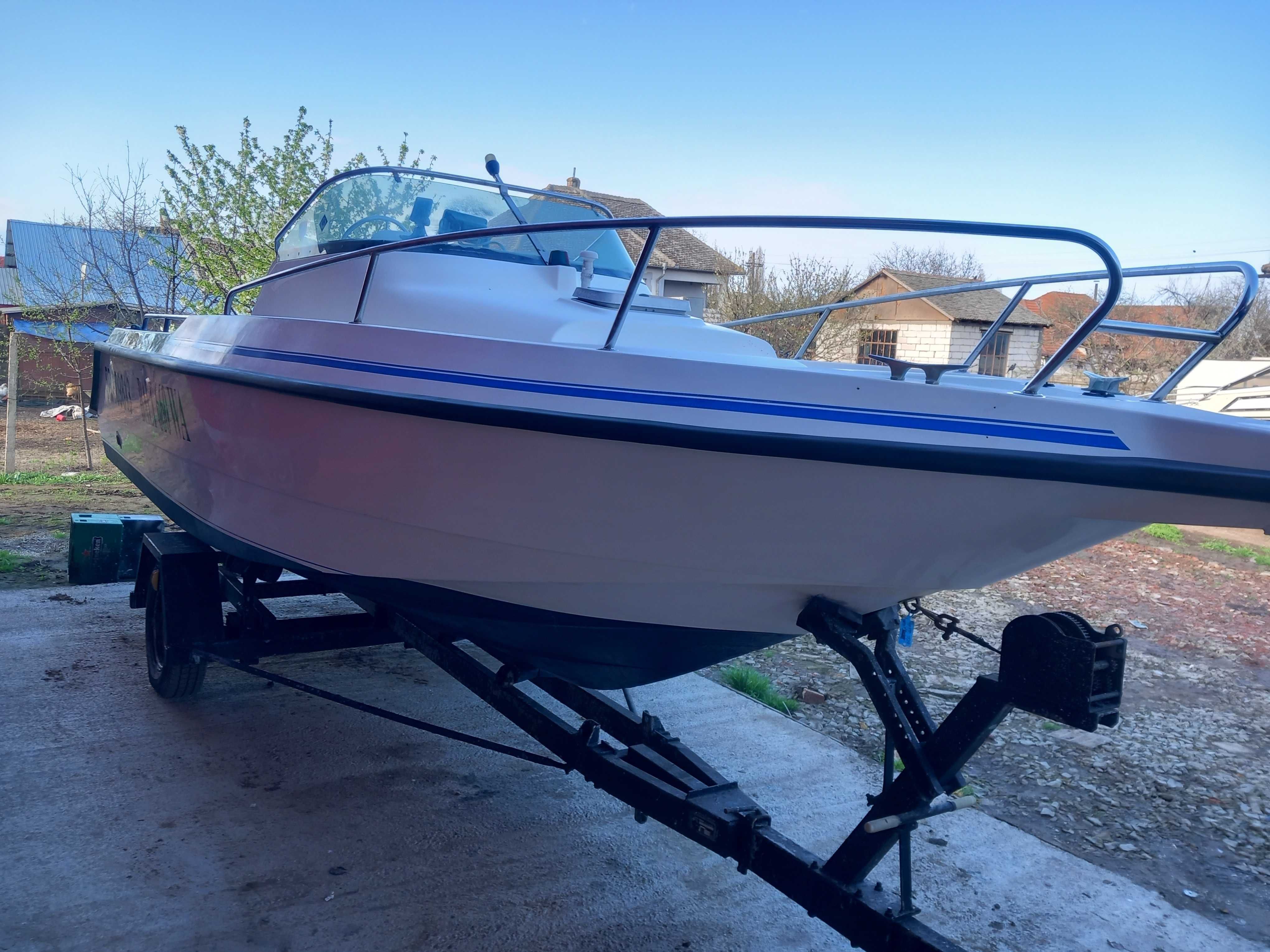 лодка Balt 660 Walkaround