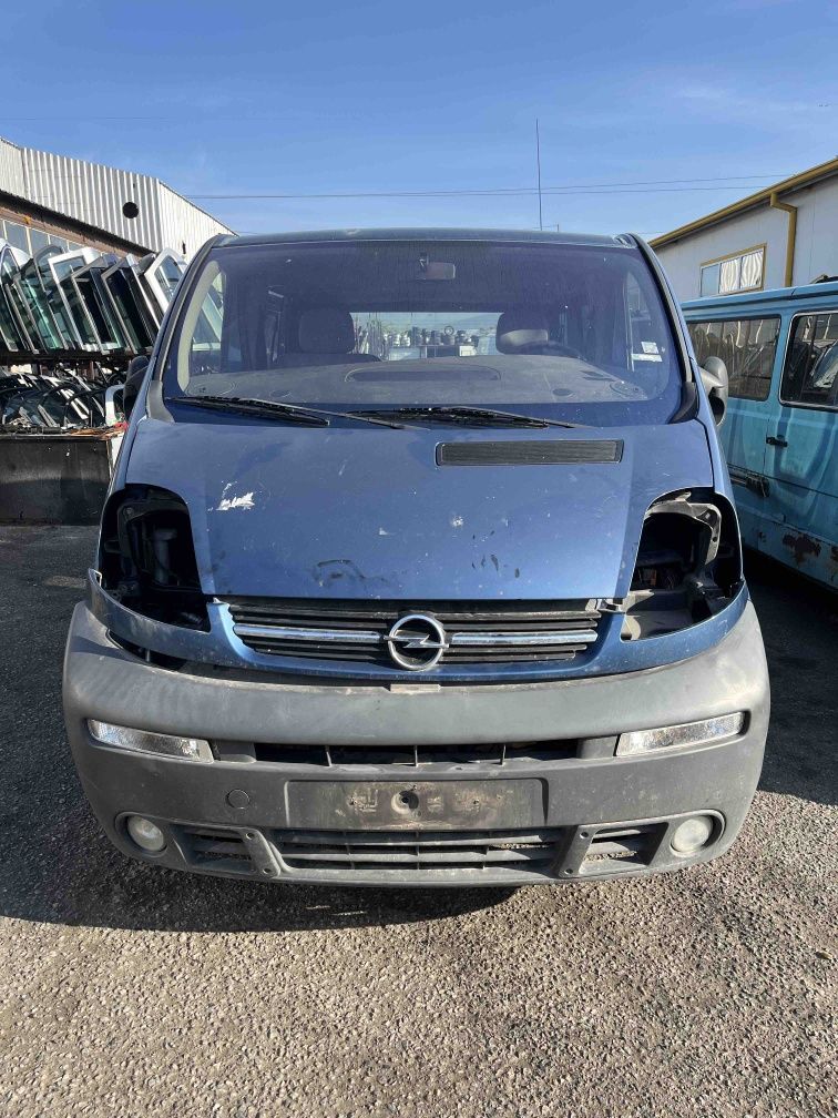 Opel Vivaro 2.5DCI 06г НА ЧАСТИ!!!