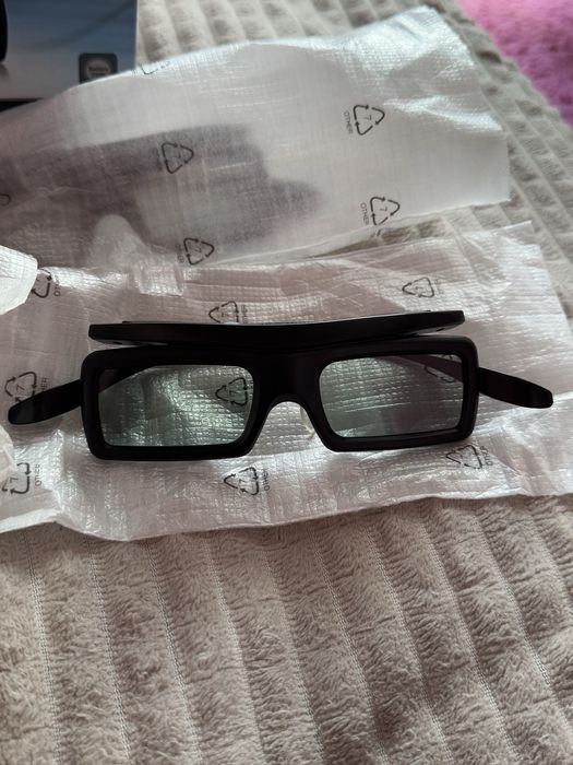 3D очки Samsung.