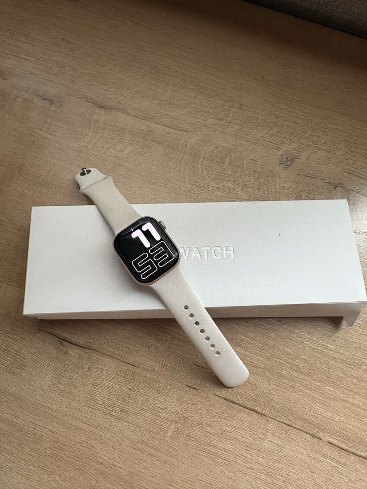 Продаю Apple Watch Series 10 (42 мм)