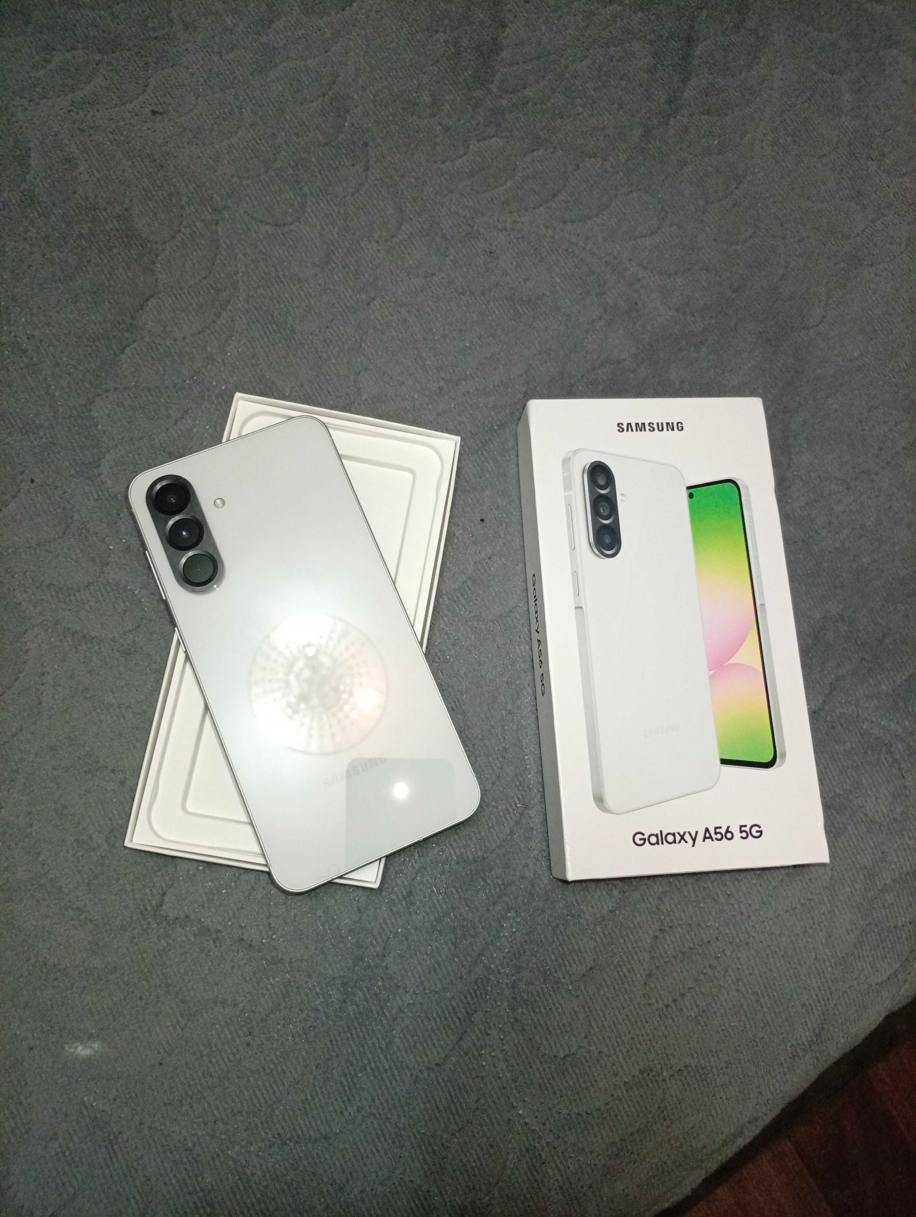 Vând Samsung Galaxy A56 256gb dual SIM telefonul este nou