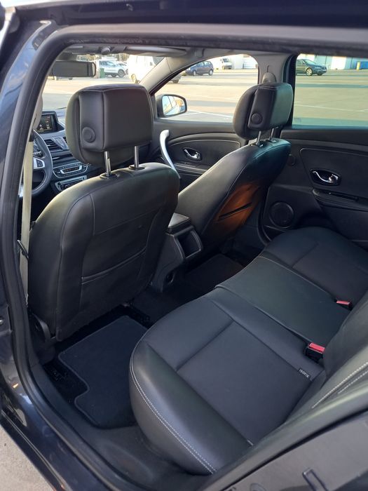 Renaul megan Bose line/Panoramic