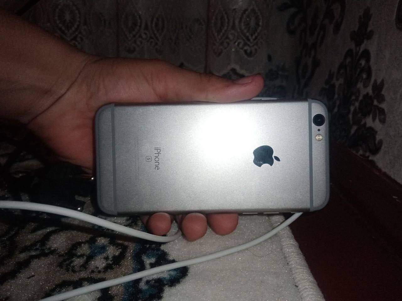 Iphone 6s sastiyanasi    zur  bitta batariya alishgan