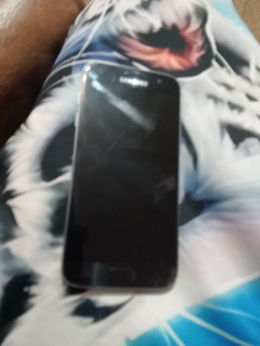 Vând Samsung s7 edge