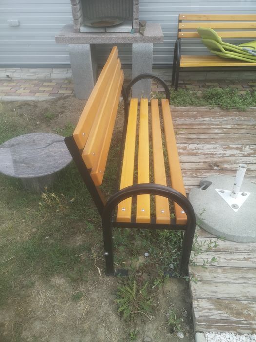 Vând bancă curte