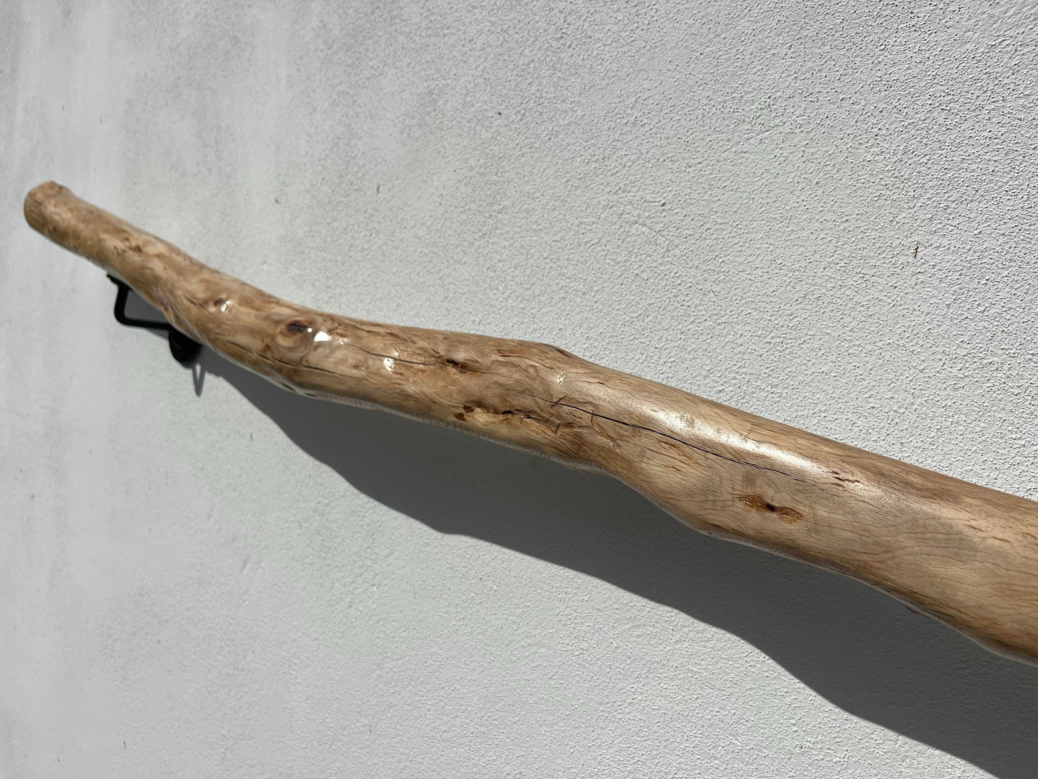Mana curenta din lemn ( scara  / casa scarii / balustrada / rustic )