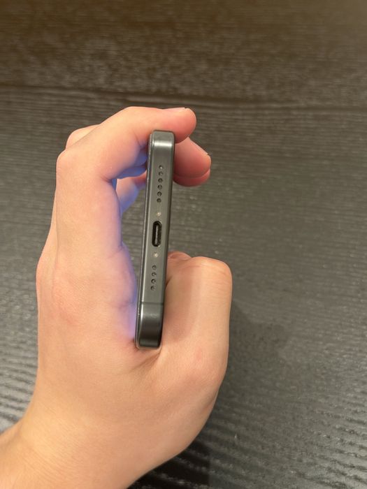 iPhone 15 Pro Max 256 GB Black Titanium, Full Box, Neverlocked + Husa