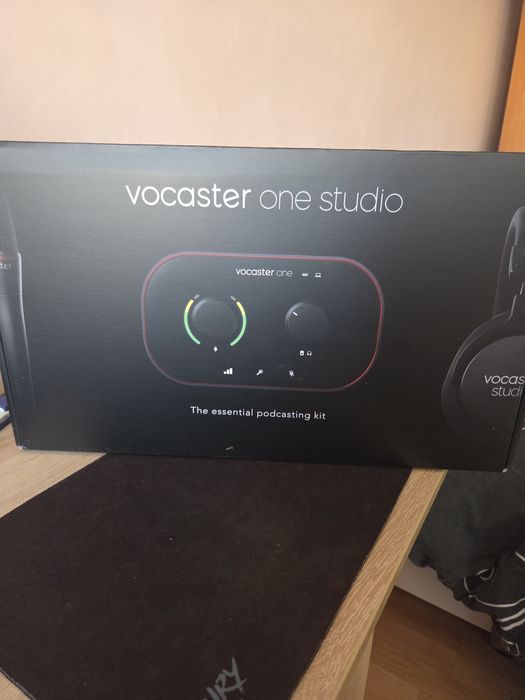 Kit Podcast Vocaster One Studio sigilat