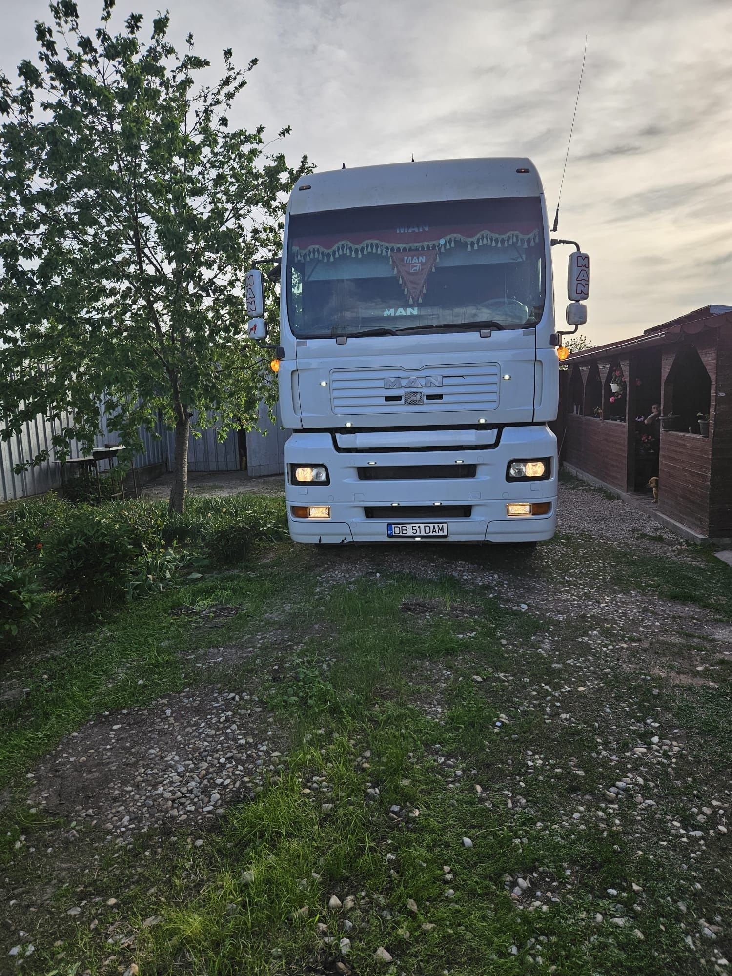 Vând man tga 410/ 2003 manual cu ambreaj pe maneta