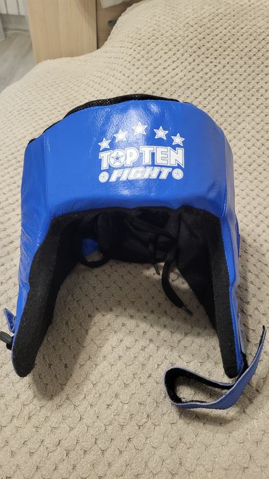 Шлем для бокса в идеальном состоянии