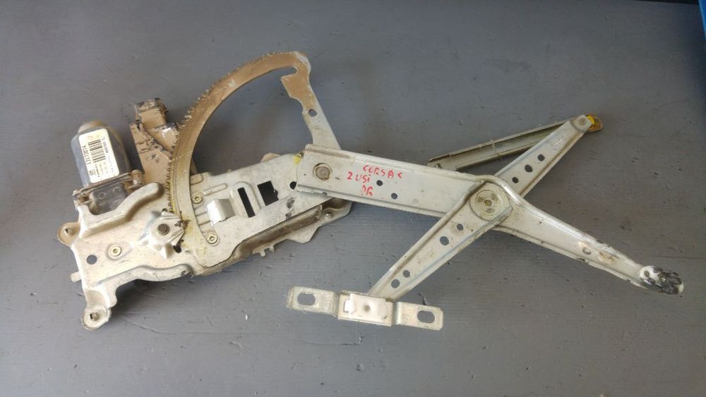 macara geam cu motoras dreapta opel corsa c 2 usi 13173074