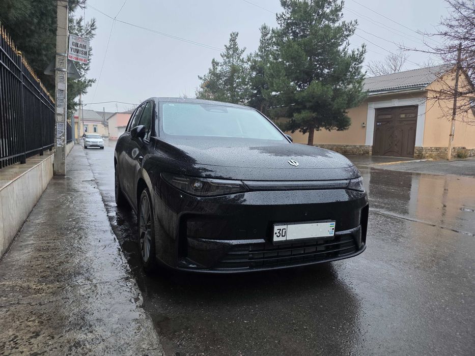 Продается гибридный автомобиль Leapmotor C10 Smart