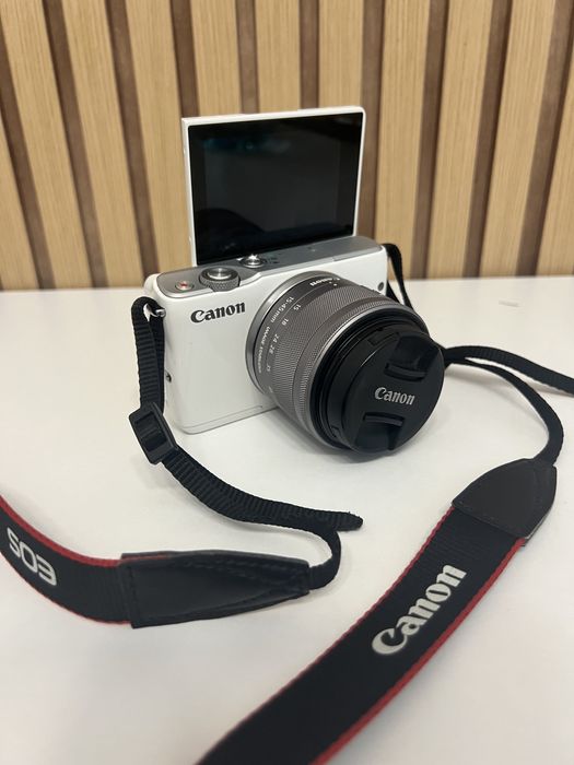 Canon EOS M10 – ca nou, folosit foarte puțin!