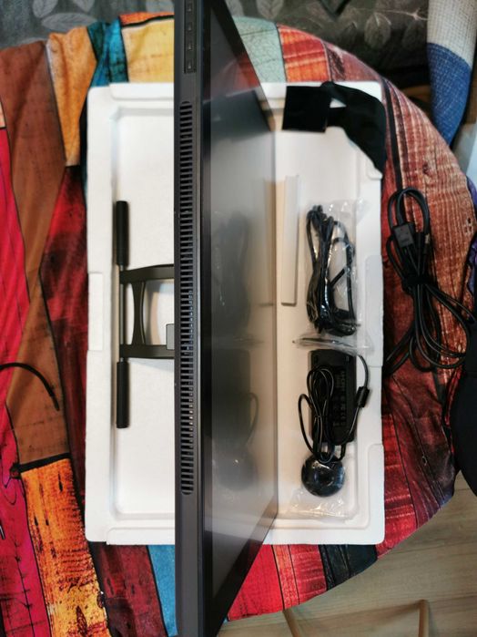 Графичен дисплей таблет HUION Kamvas 22, 21.5", 1920 x 1080