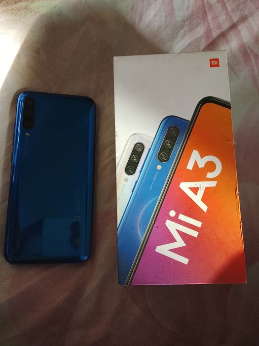 Продаю телефон mi a3