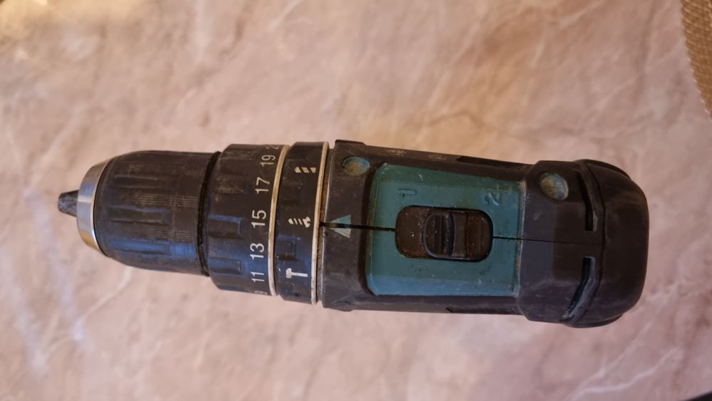 Unelte și scule de firma instalații Makita