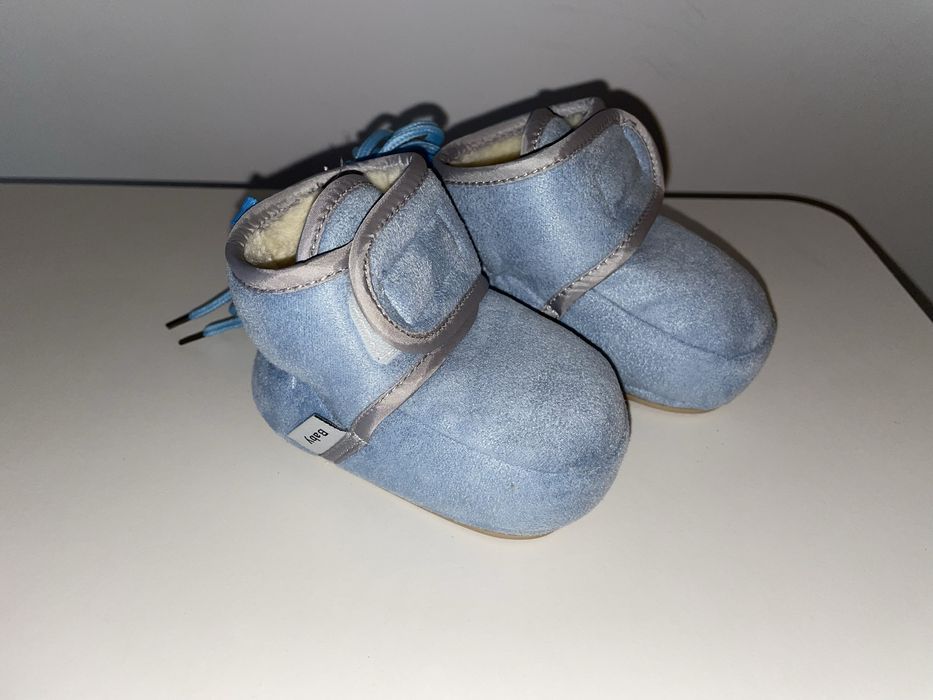 Botosei bebelusi marimea 18 maro/bleu