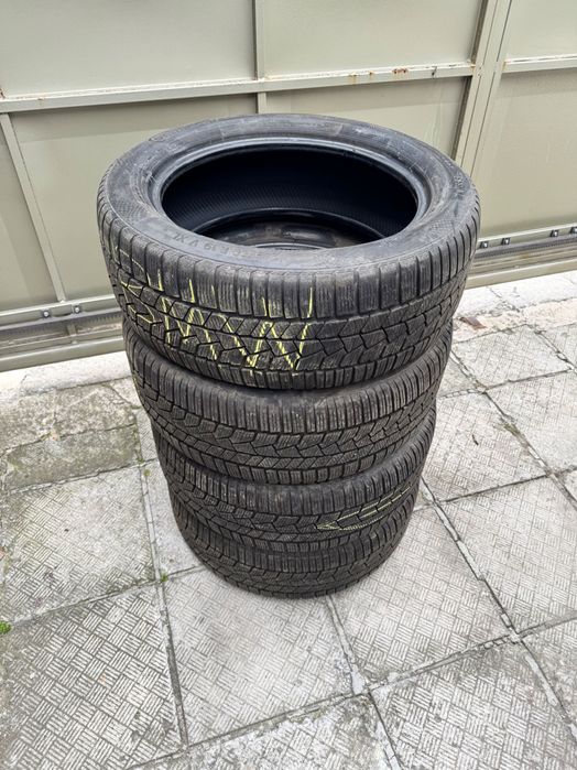 Зимни Гуми Continental 245/50 R19 V XL