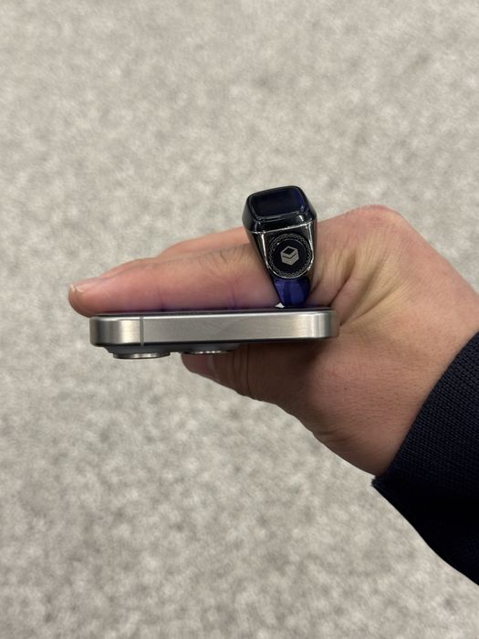 Iphone 15 pro kar dak bor