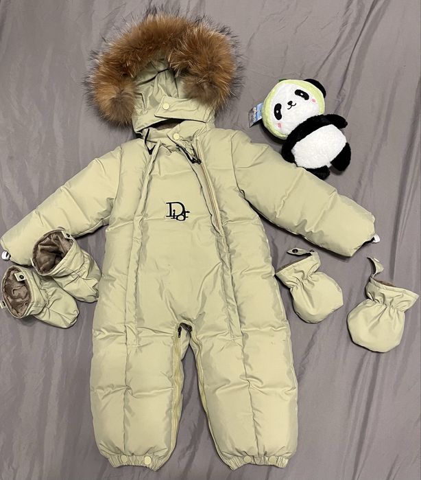 Продам очень теплый и стильный зимний комбинезон
