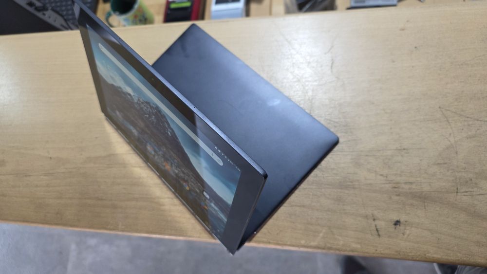 Vand tableta Lenovo Yoga book Android
