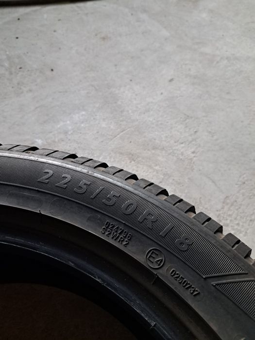 4 anvelope iarnă 225 50 r18 Dunlop