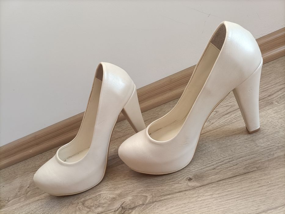 Pantofi mireasa albi cu toc inalt
