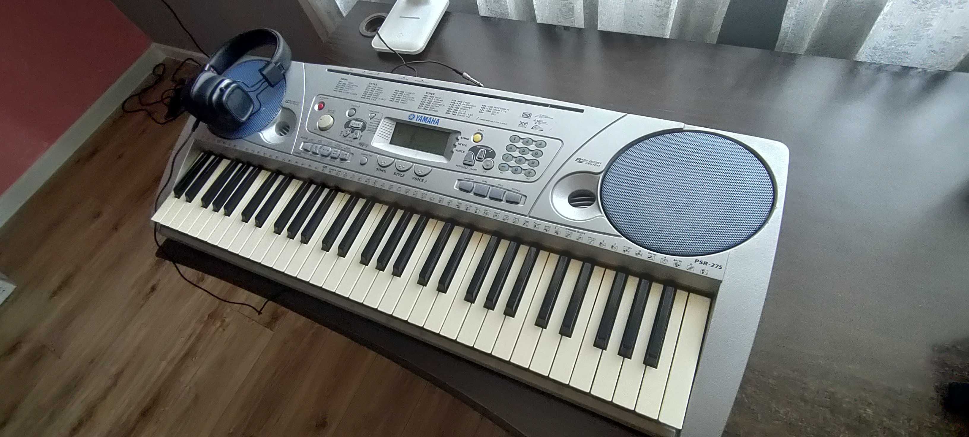 Синтезатор PSR-275