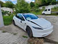 Tesla Model 3 - 2024 - AVARIAT