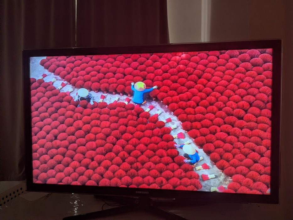 Телевизор Samsung 46 дюймов(117см)