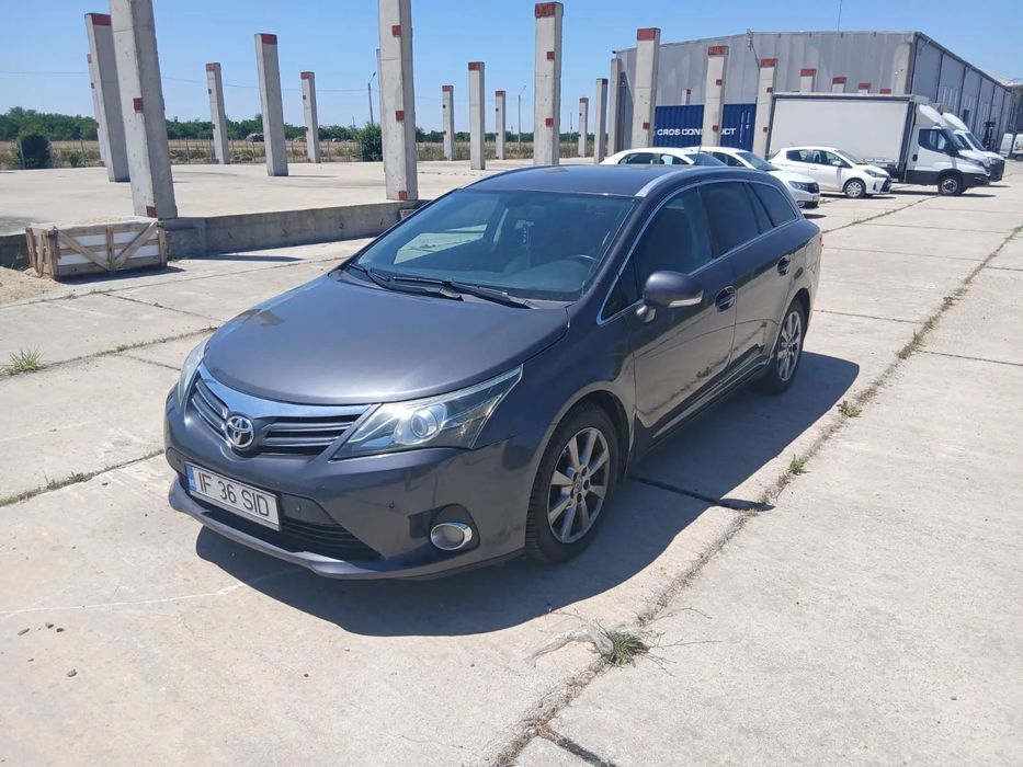 Toyota Avensis Persoana juridica vand Toyota Avensis